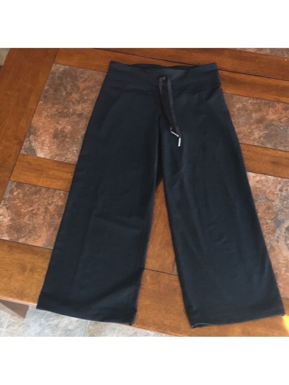 Under Armour capris - Picture 3 of 4